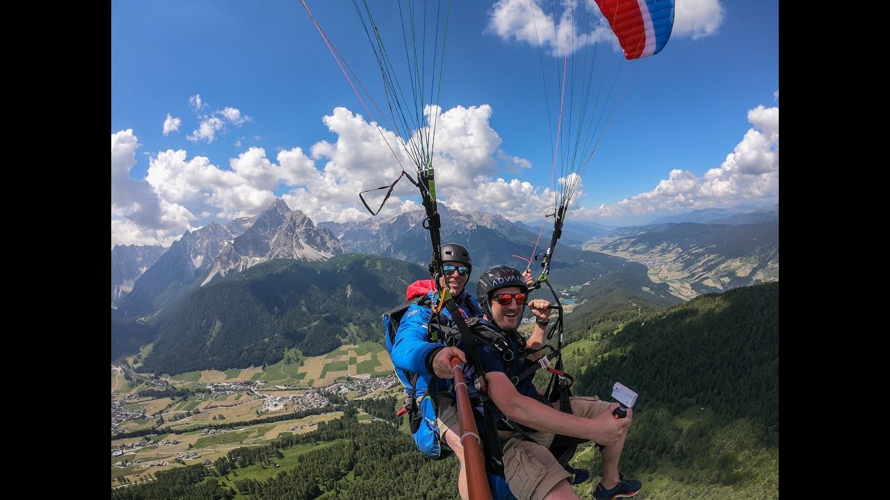 Flying Lachs: Paragliding in Sexten/Südtirol [4K]