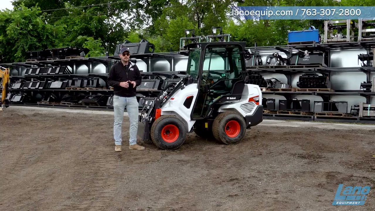 Bobcat L28 Articulating Loader 43 DEGREE ARTICULATION ANGLE AND 104