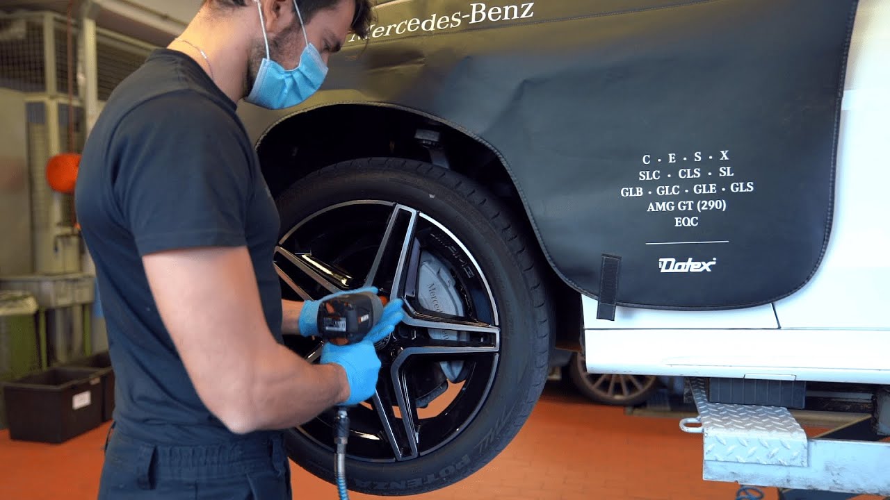 Winter Pit Stop - Cambio gomme Mercedes-Benz