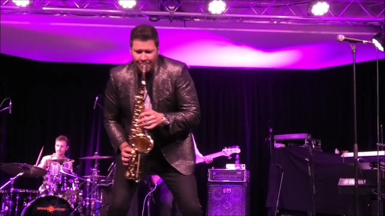 Twice In A Lifetime - Michael Lington at 9. Mallorca Smooth Jazz Festival (2022)