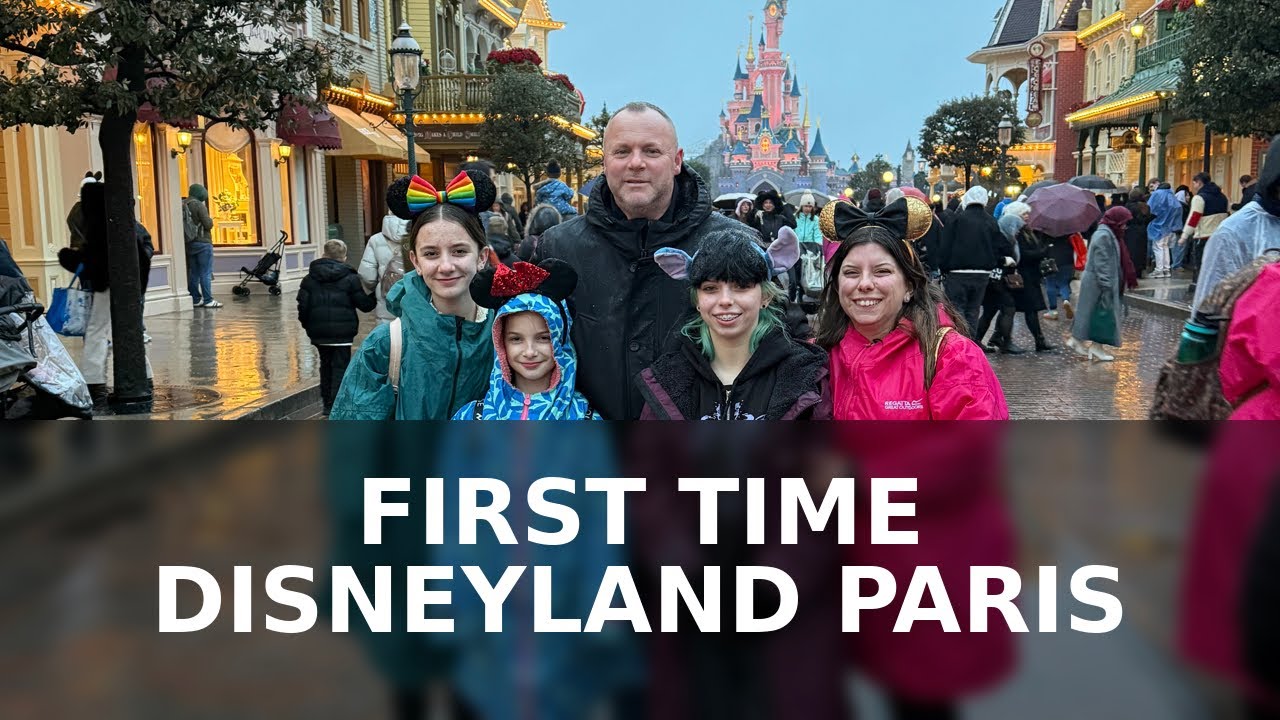 Our FIRST Disneyland Paris Trip 🏰 Flight, Cabin Tour & Rainy Night Fireworks (1/5)