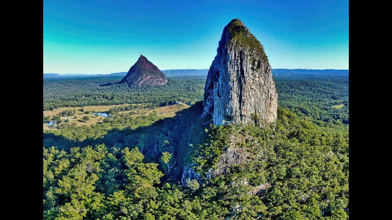 MOUNT COONOWRIN, Glasshouse Mountains in 4K