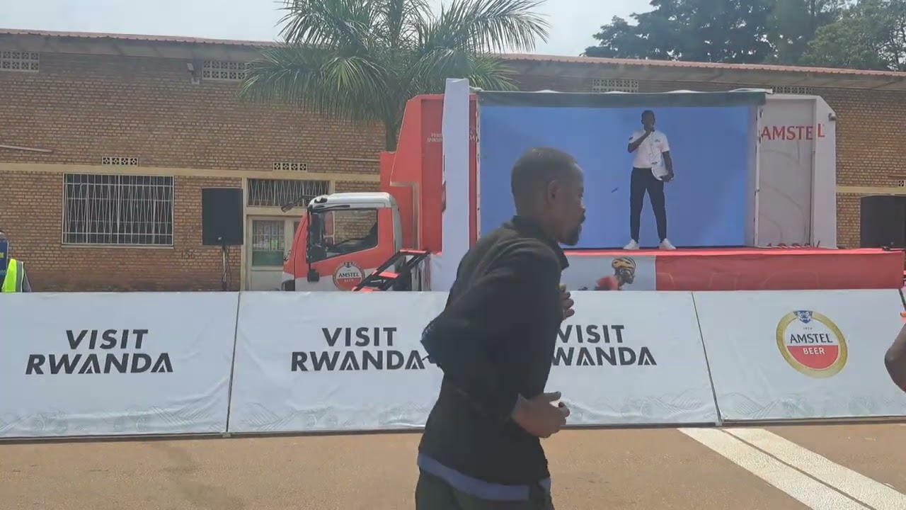 Uburyohe bwa Tour du Rwanda i Huye: Abafana benshi, imitegurire idasanzwe n'umurindi w'amagare!