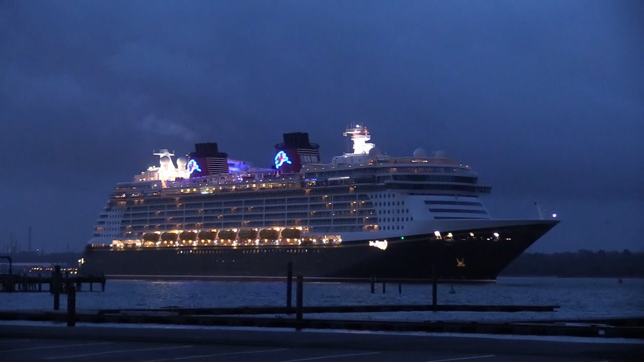BRITANNIA & MSC POESIA PLUS DISNEY FANTASY RETURNS FROM HER REFIT - REFURB TODAY 31/10/25