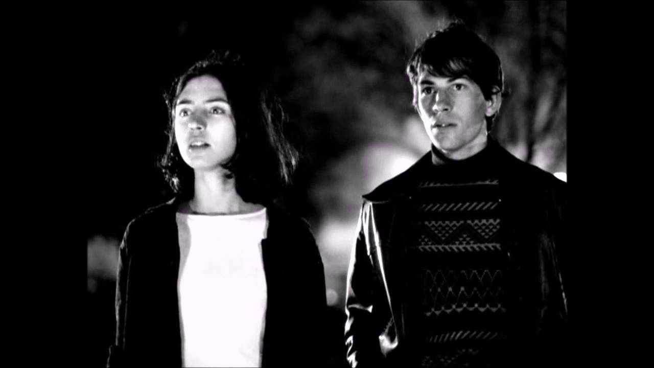O Sangue (Blood) (1989) Outdoor party scene