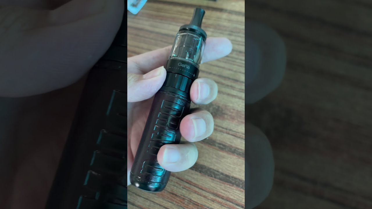 Voopoo Drag Q  in use