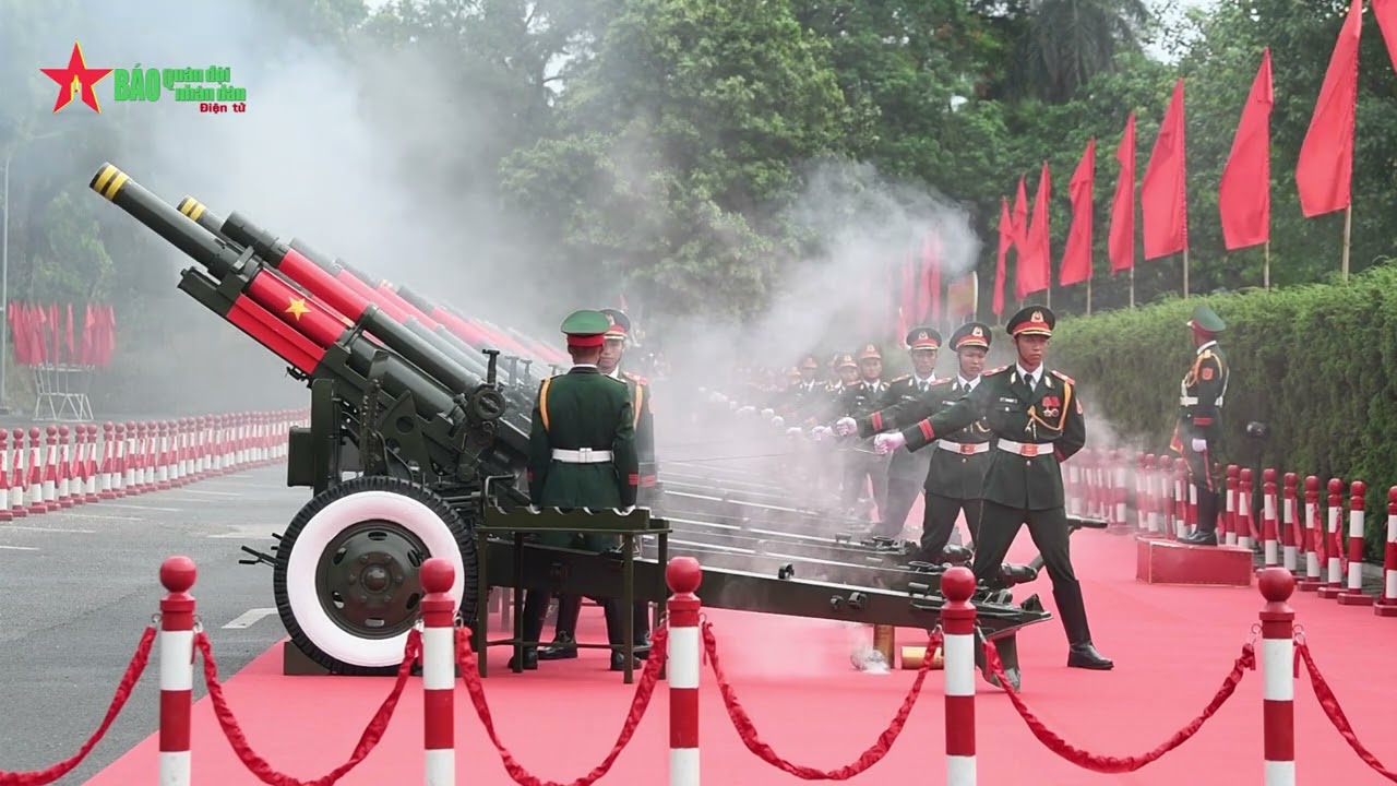 Việt Nam bắn đại bác đón Tổng thống Hàn Quốc Yoon Suk Yeol - Báo QĐND