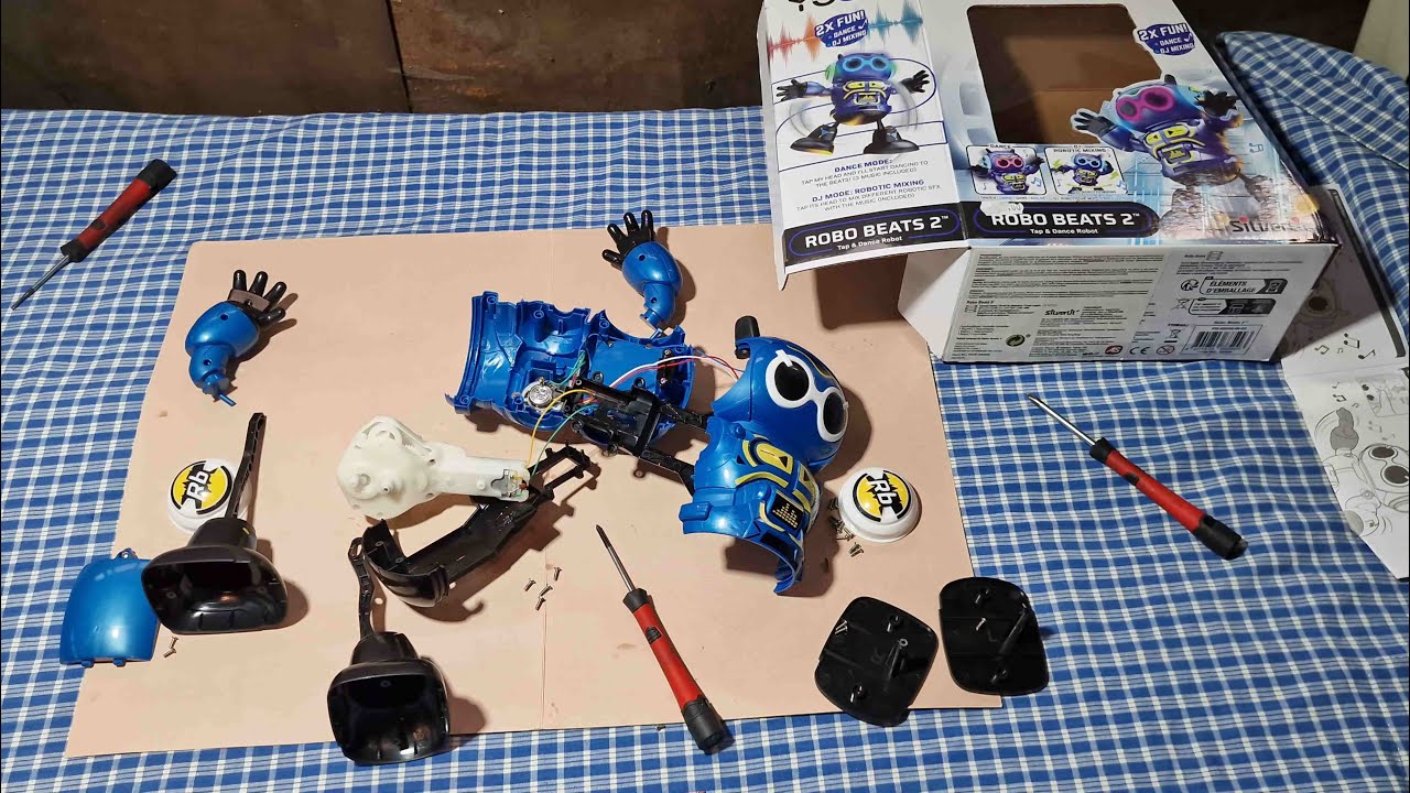 Unboxing A Toy Robot And Have A Look Inside Teardown #teardown #unboxing #robot