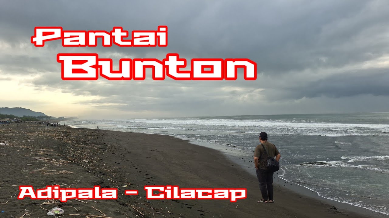 Pantai Bunton dengan Ombak dan Pasir hitam yang Indah