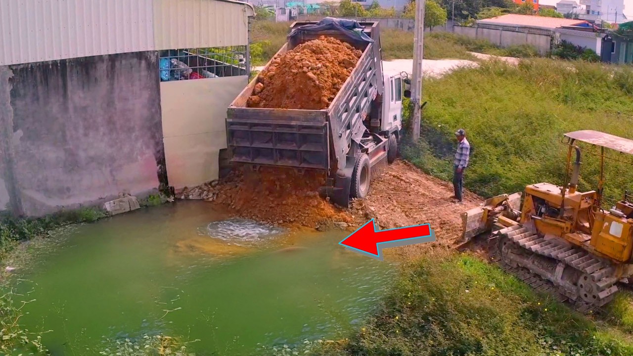 Nicely First Start Amazing Project!!! Transforming a Landfill Dumping & Dozer in Action!