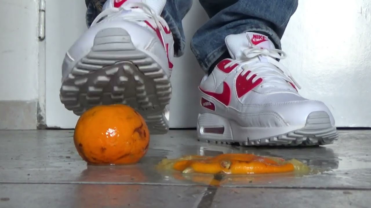 Nike Air Max 90 stomp lemons