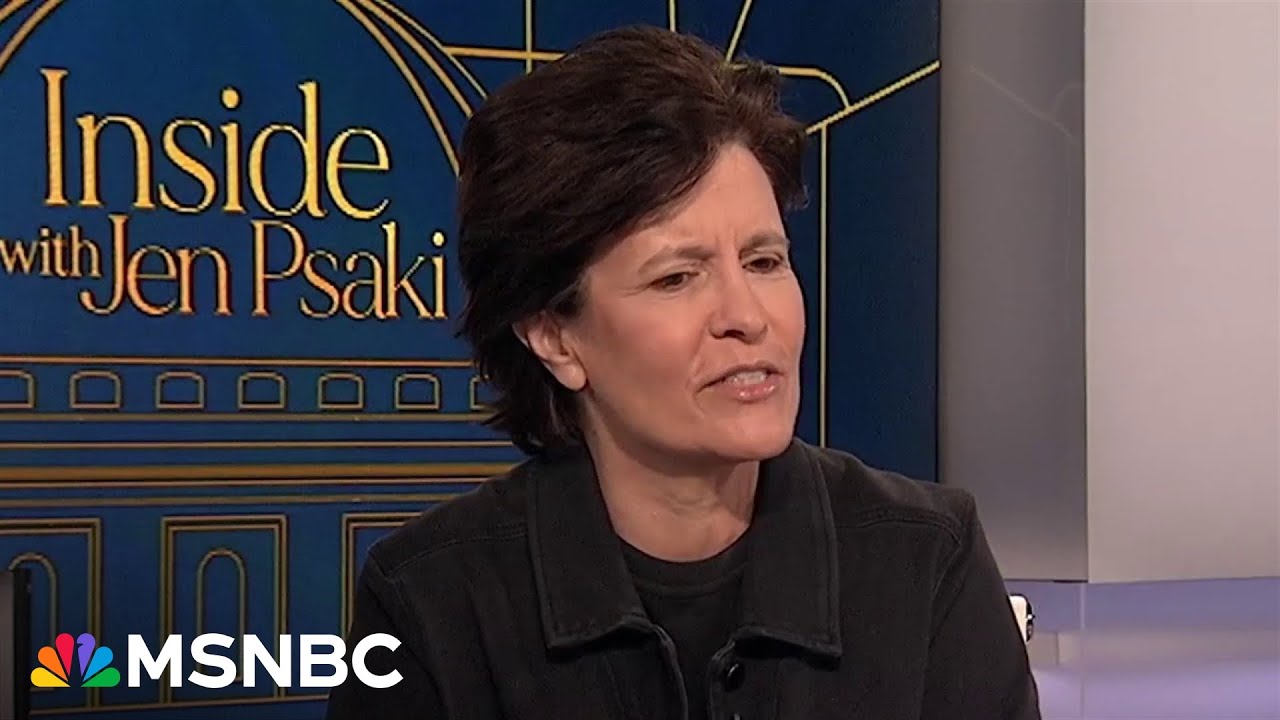 'Elon's been very good at playing beta': Kara Swisher on why Trump keeps Elon around