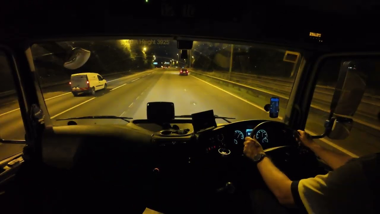Mercedes Atego 1221 2020' 210HP Road UK Orpington to Royal Tunbrige Wells Night ride