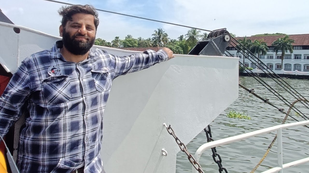 Ernakulam To Fort Kochi | Enjoyed Ferry Ride  #ernakulam #kerela