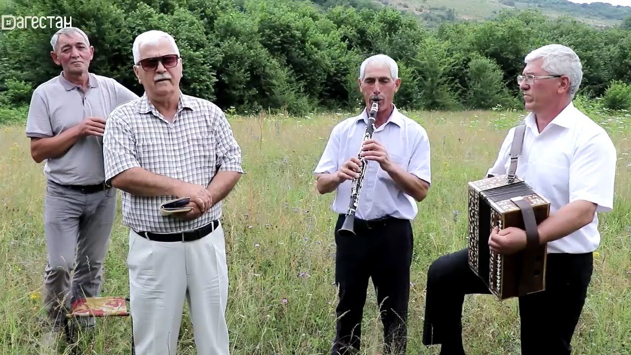 «Вахтар ва инсанар». Етим Эмин