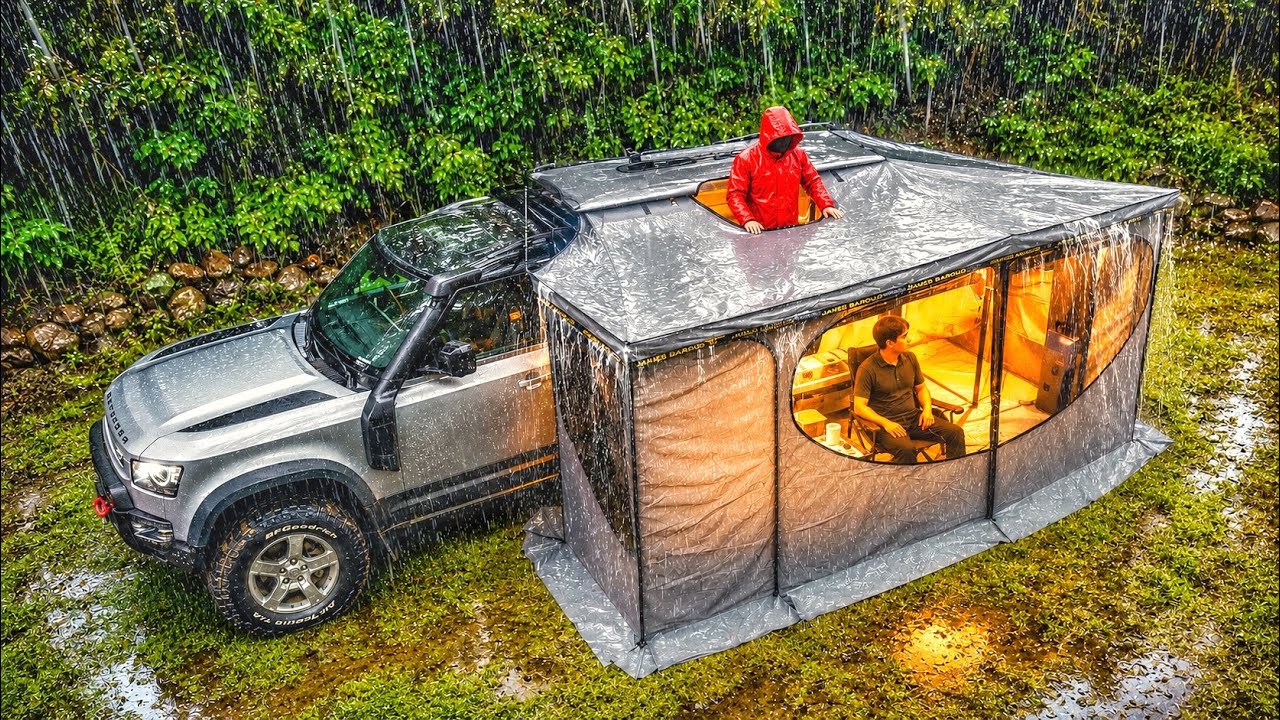 HEAVY RAIN CAMPING ⛈️ GIANT LIVING ROOM WITH LAND ROVER DEFENDER