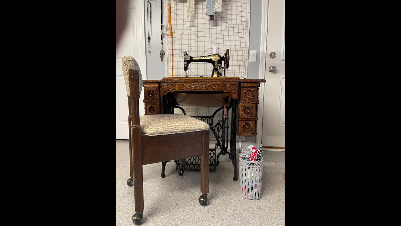 Vintage Singer Sewing Machine Model Year 1899