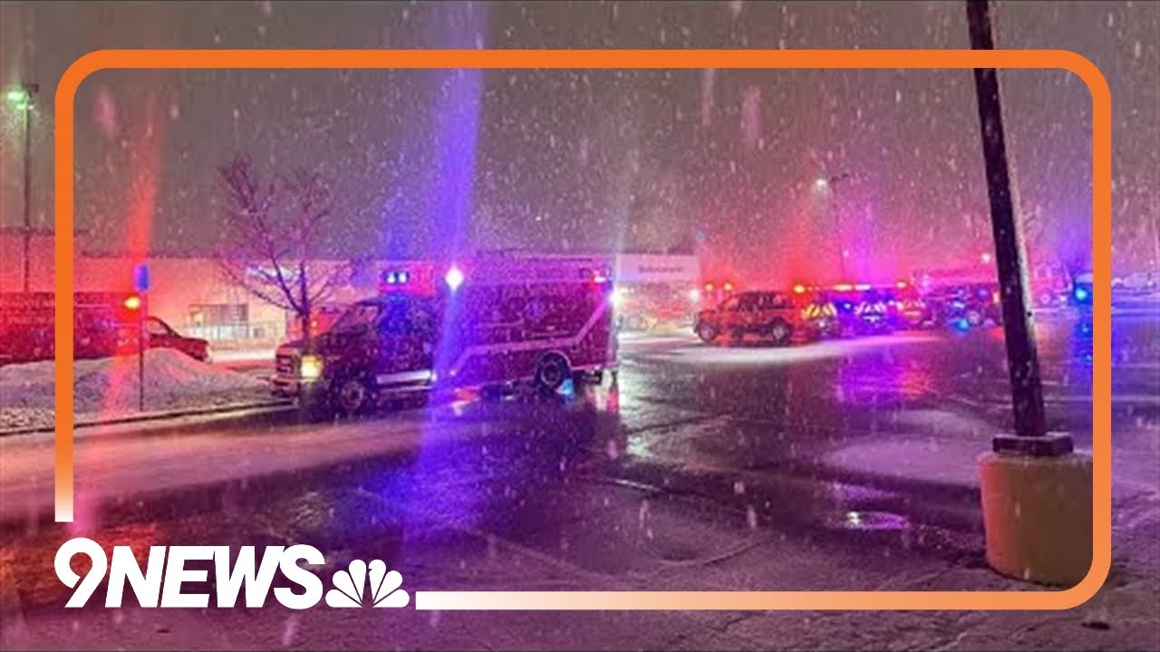 Firefighters battle restaurant fire in Greenwood Village