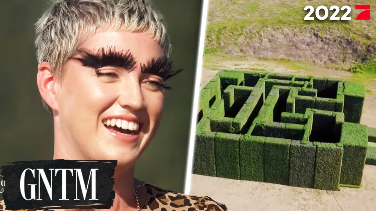 Entscheidungswalk im Labyrinth - wer schafft es in die Top Ten | GNTM 2022 | ProSieben