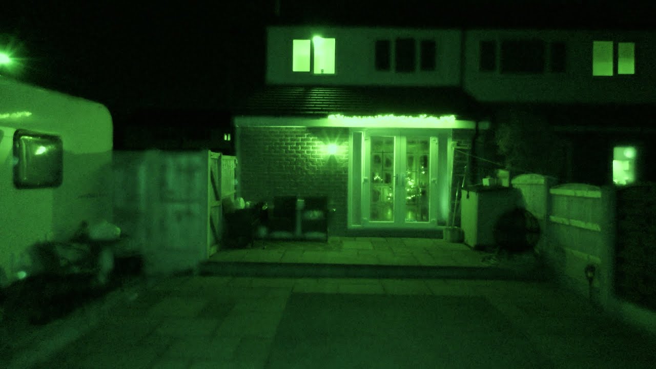 HOW DID i NOT SEE THAT GIANT GHOST