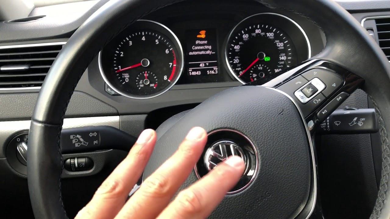 Volkswagen Jetta &ndash; How to turn on/off the headlights