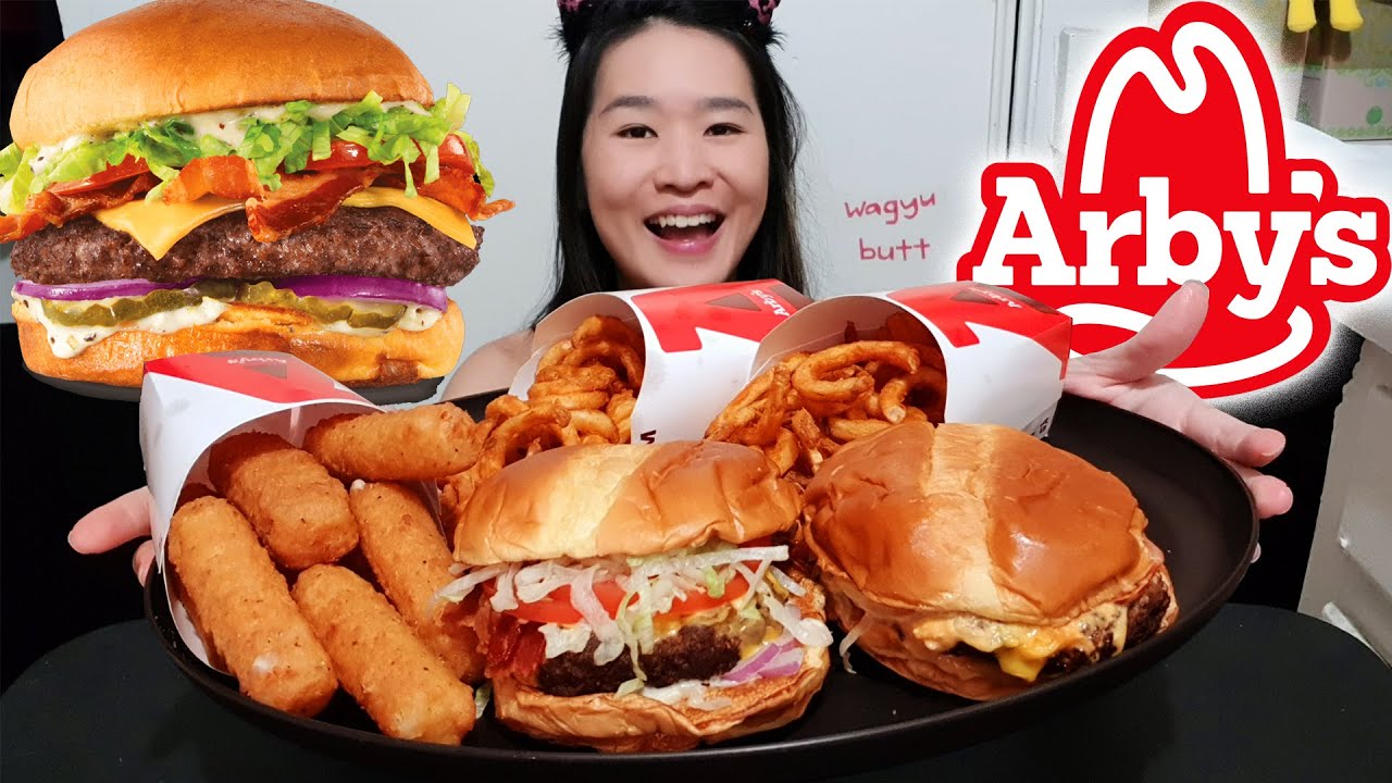 НОВЫЙ бургер из вагю от Arby's Steakhouse! Чизбургер из вагю с беконом и сырными палочками — Mukb...
