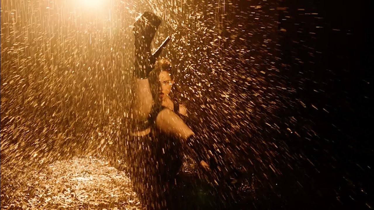 Aqua dance ( frame up )