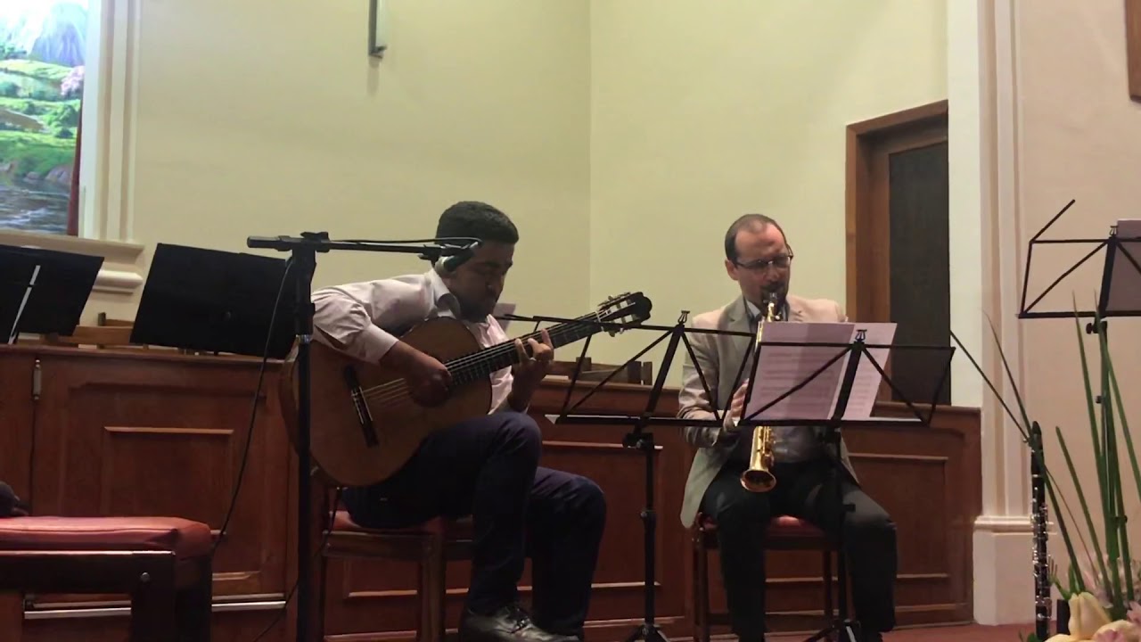 6. Beatriz - C. Buarque/A.C. Jobim - Gilson Brito e Matteo Ricciardi