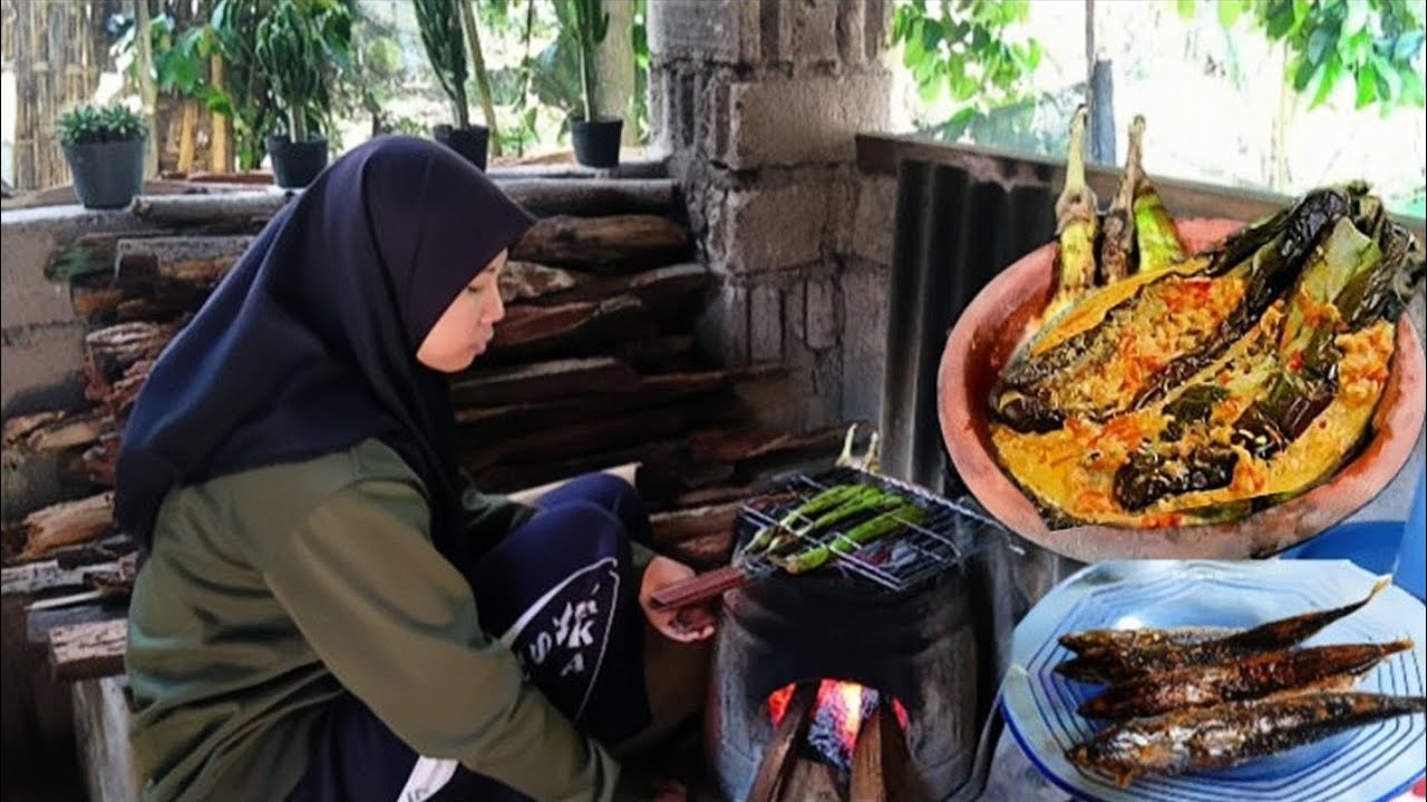 Di Pedesaan Masak Masih Tradisional Pakai Kayu, Membuat Aroma Pecak Terong Kuah Santan Lebih Sedap