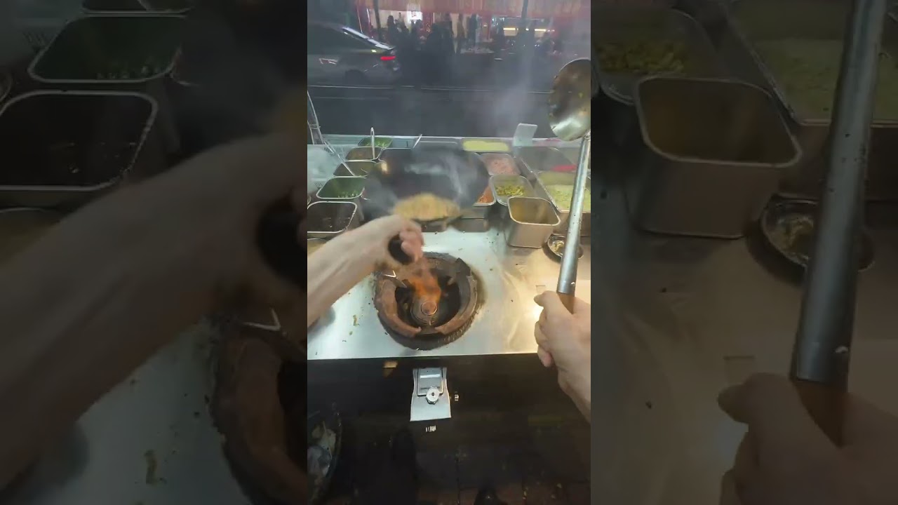 🔥 Chinese Fried Rice LIVE!Wok Fire Blazing • Spatula Flying • Pure Street Heat 不一样的中式炒饭   卵チャーハン