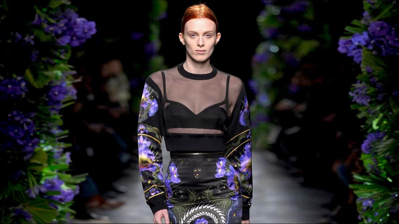 GIVENCHY Fall Winter 2011