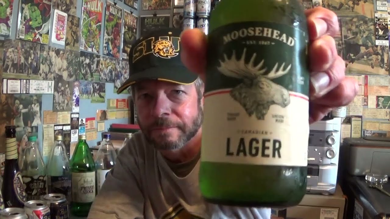 Louisiana Beer Reviews: Moosehead Lager