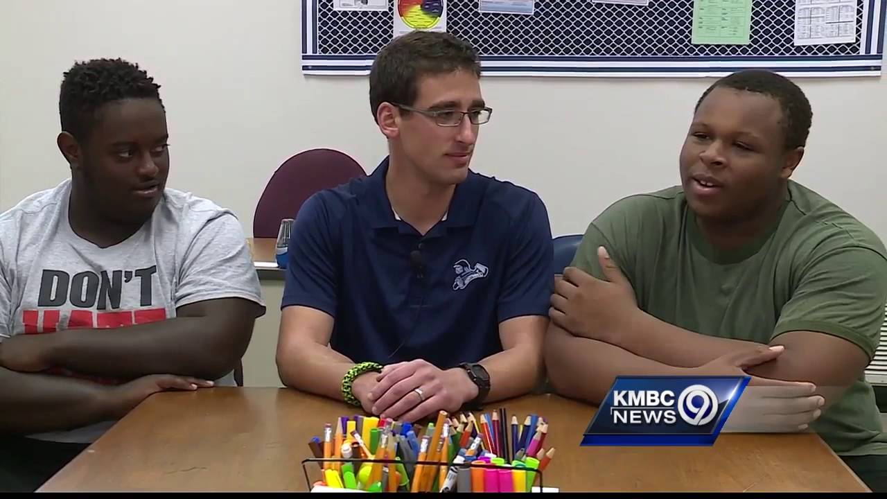 Uplifting project goes viral at Oak Park High School