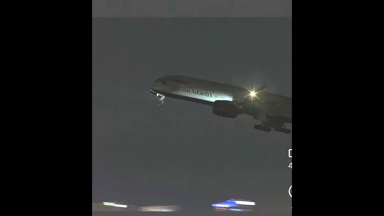 WHEEL FALLS OFF AIRPLANE IN VEGAS