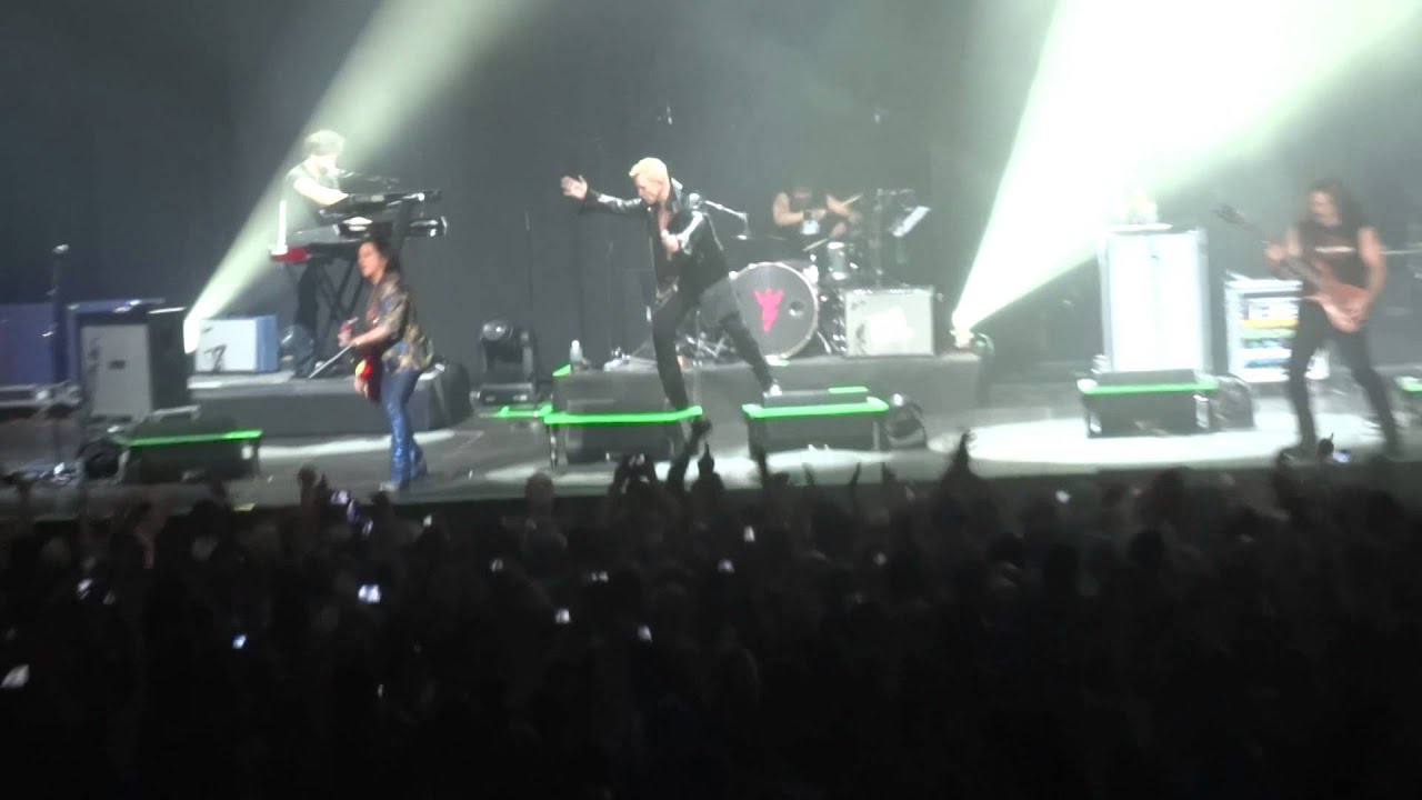 Billy Idol - White Wedding -  Live @ Le Zénith Paris - 22 06 2015