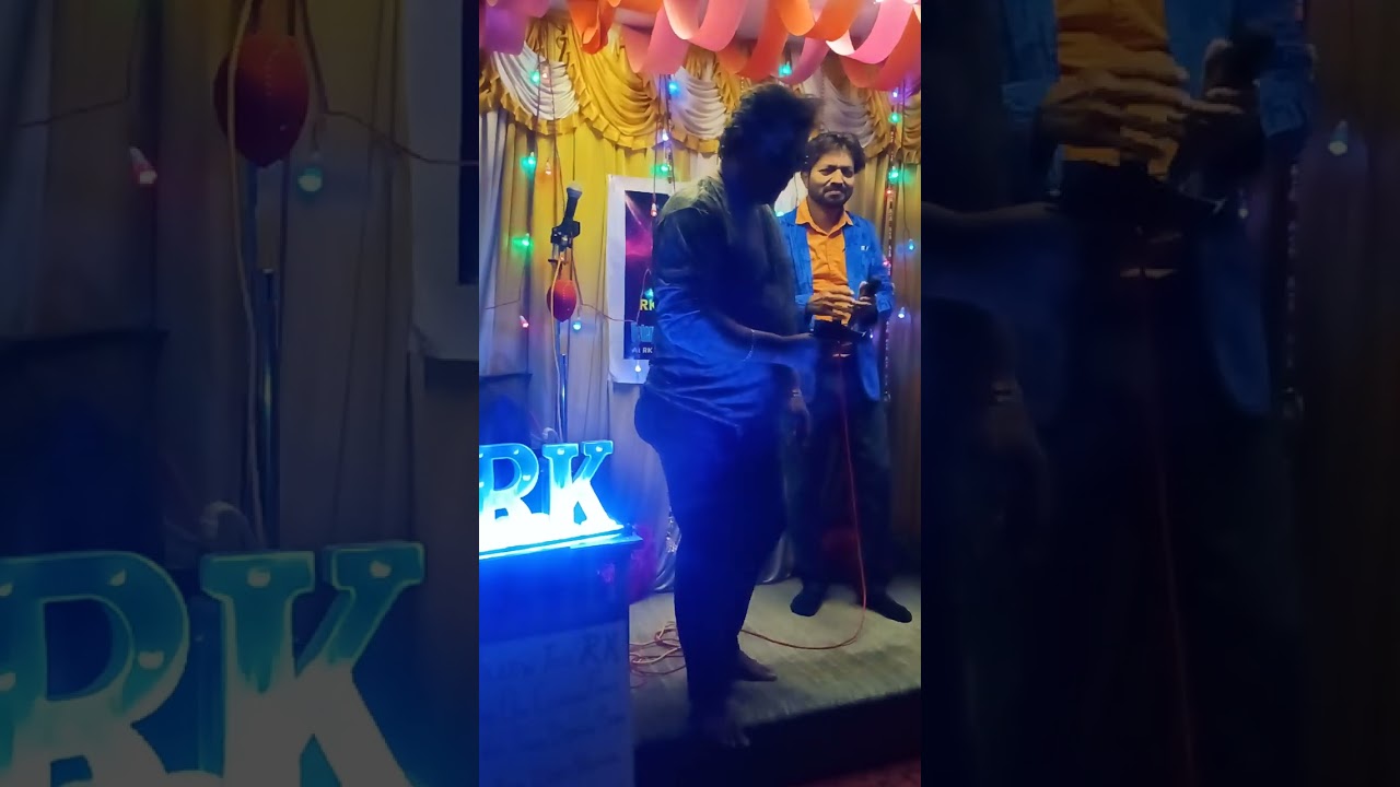 Chalkaye Jaam Aaiye Aapki Aankhon - (Song) - Movie - Mere Hamdam Mere Dost - Performed by Bhupendra.