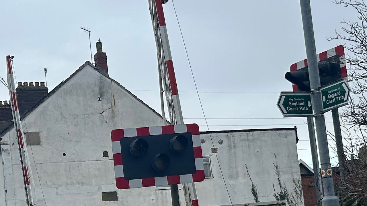 Avonmouth station level crossing (Bristol)