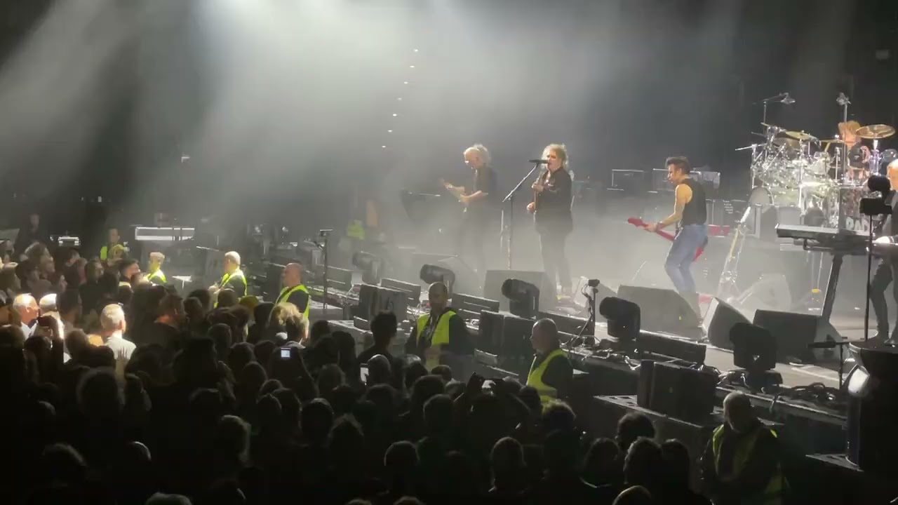 The Cure - Play for Today (Live Prag, 24.10.2022)