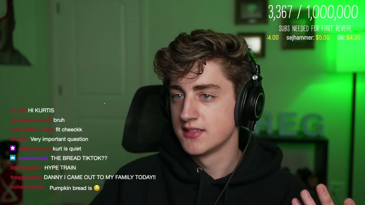 Danny Gonzalez Twitch stream 2021.04.14 - teaching kurtis how to play minecraft