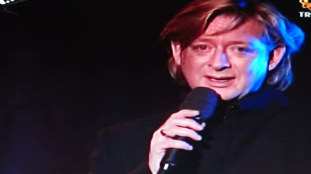 Benny Neyman met kraters op de maan