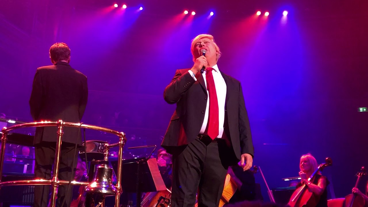 David Arnold vs. Michael Giacchino - Lewis MacLeod as Donald Trump