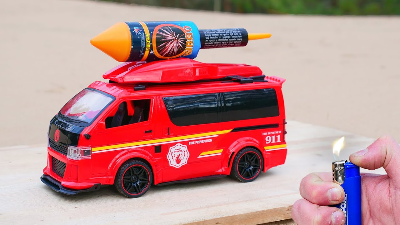 Experiment: XXL rocket instead of an engine in a car