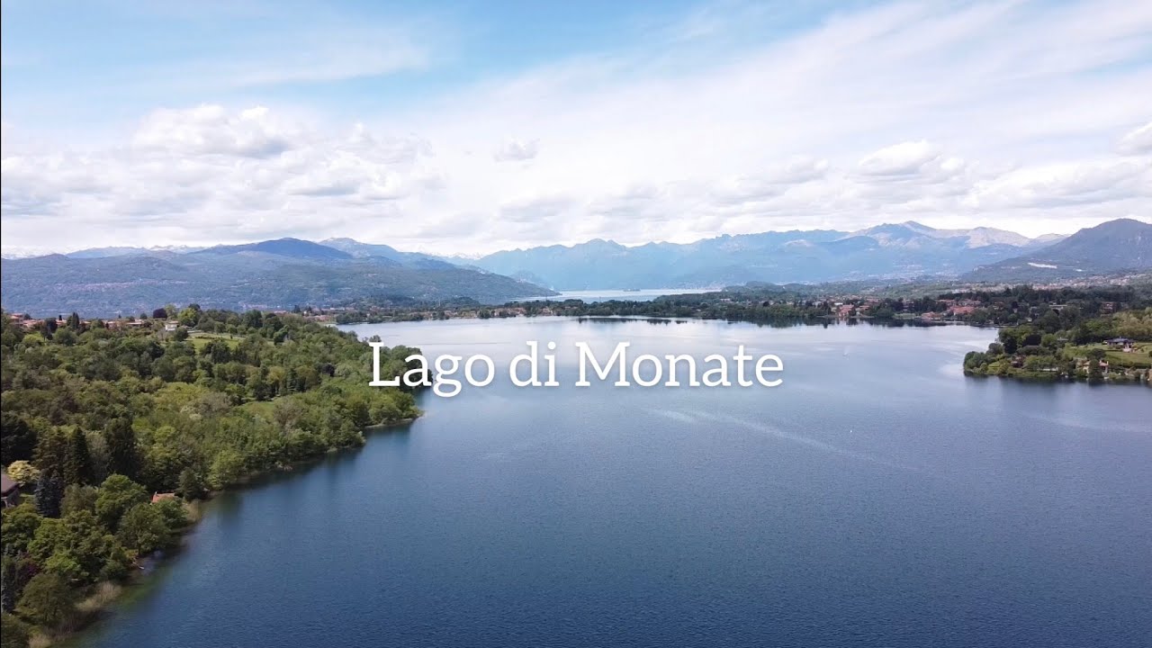 Lago di Monate (VA), uno dei pochissimi bacini di origine glaciale balneabile