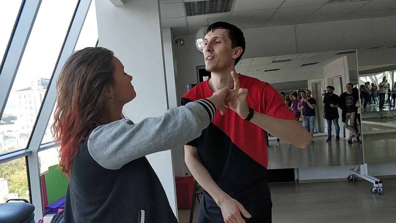 2018.09.29 Mikhail & Valery - Shapka Ti Svaljam