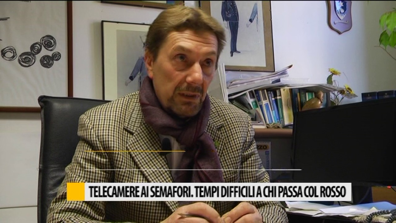 Telecamere ai semafori, tempi difficili a chi passa col rosso