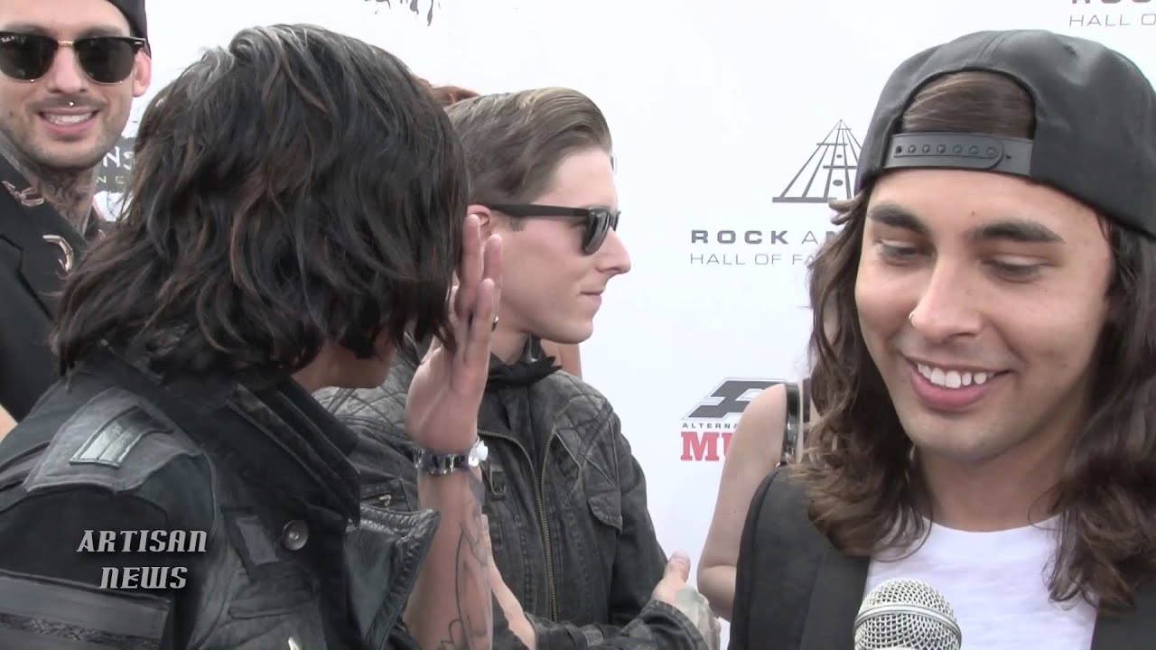 PIERCE THE VEIL, SLEEPING WITH SIRENS GIVE NEW ALBUM UPDATES