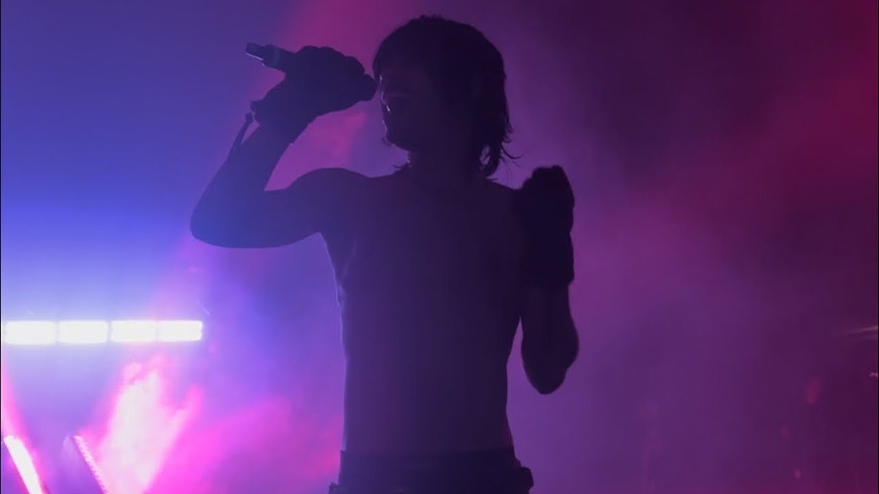 Ecco2k & Bladee - Expression on your face in London o2 academy brixton 17/12/24