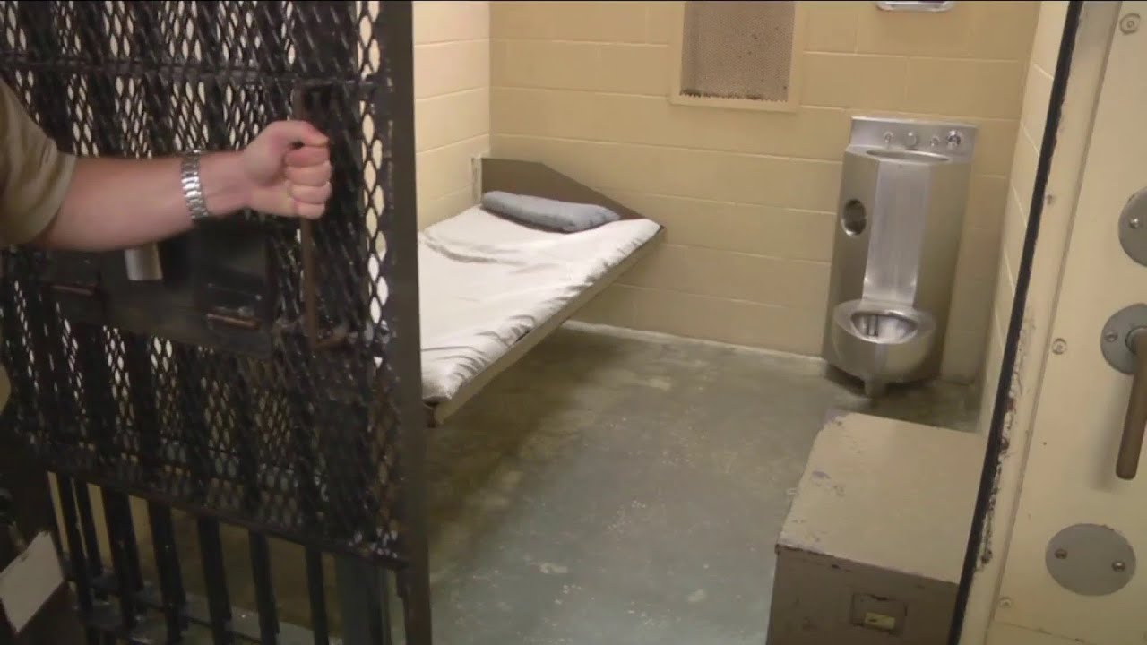 Florida prisons are in the middle of a staffing crisis