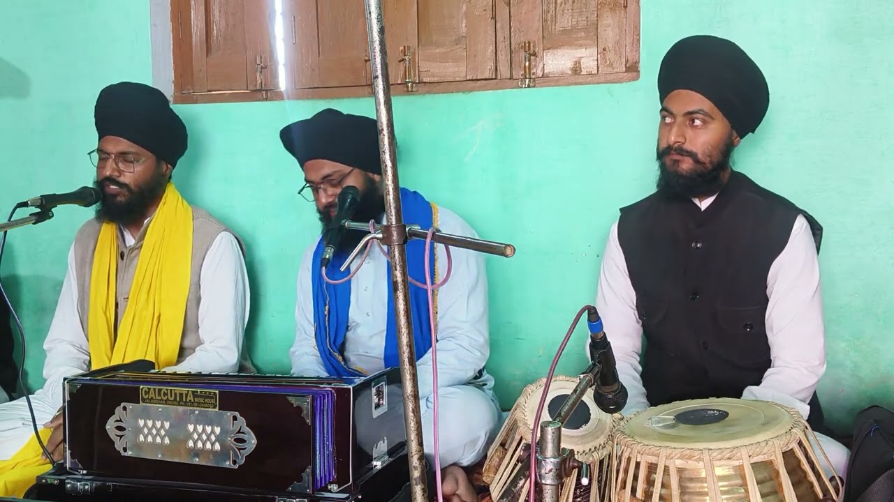 ਸਤਿਗੁਰ ਕੀ ਸੇਵਾ ਸਫਲ ਹੈ ਜੇ ਕੋ ਕਰੇ ਚਿਤੁ ਲਾਇ ।। #gurbani #katha 