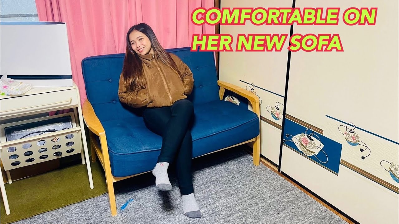 SOFA FOR ONLY $32?!!!